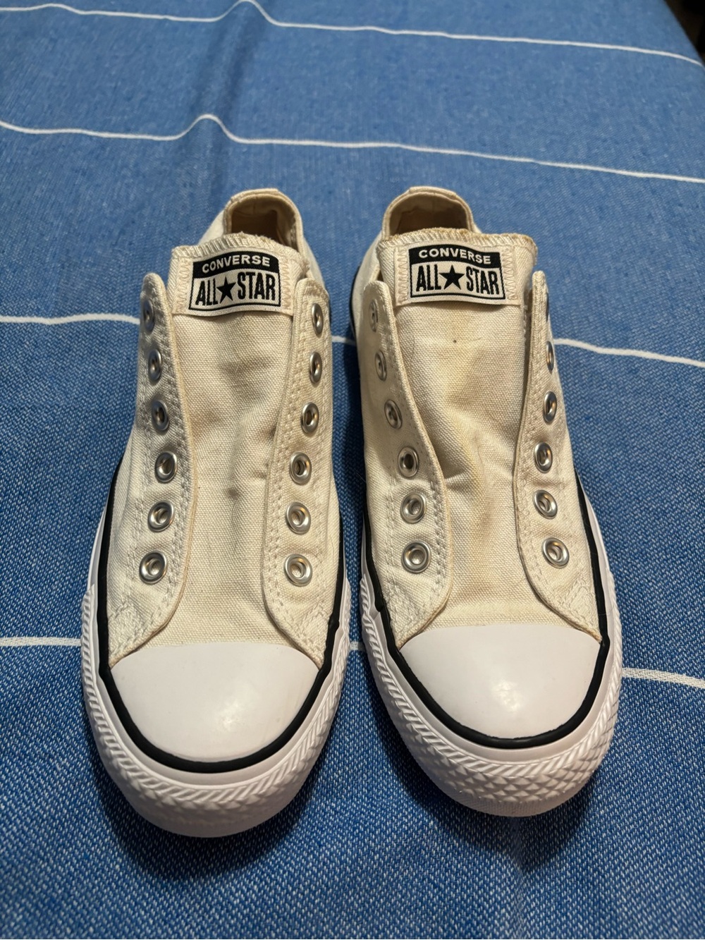 Converse White Canvas Slip-On Low Top Sneakers